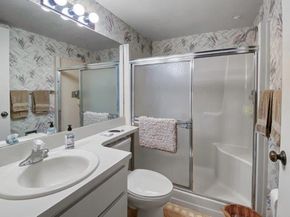62 Springdale Circle, Palm Springs FL 33461