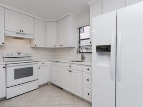 7546 Courtyard Run E, Boca Raton FL 33433
