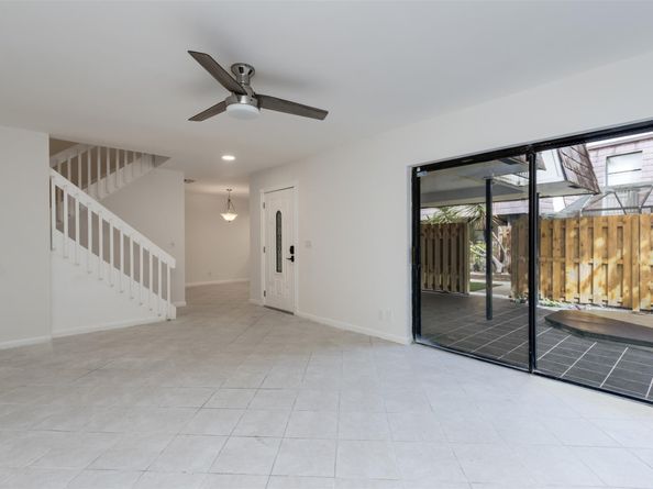 7546 Courtyard Run E, Boca Raton FL 33433