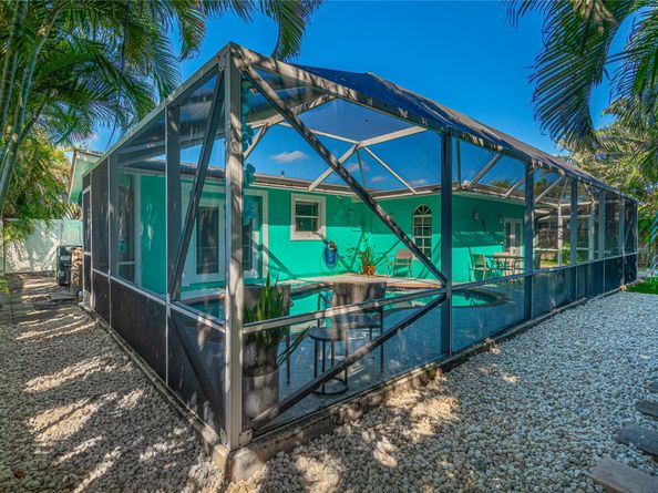 608 NE 24th Ave, Pompano Beach FL 33062
