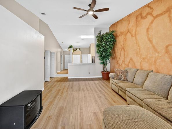 8451 Logia Circle, Boynton Beach FL 33472