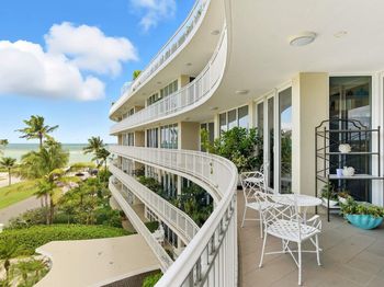 100 Royal Palm Way