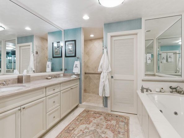 100 Royal Palm Way F4, Palm Beach FL 33480