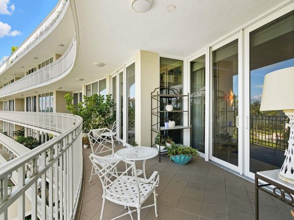 100 Royal Palm Way F4, Palm Beach FL 33480