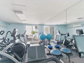 100 Royal Palm Way F4, Palm Beach FL 33480