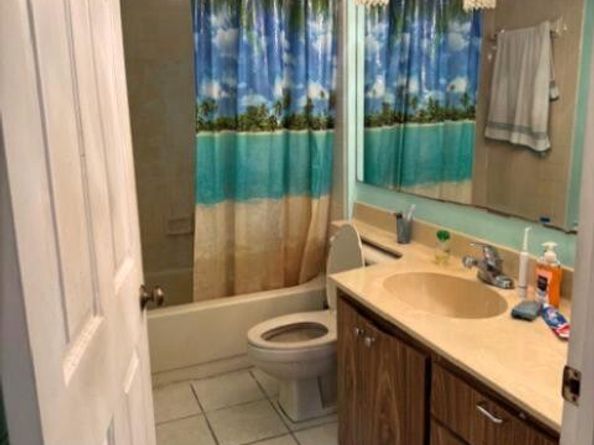 3516 Whitehall Drive 101, West Palm Beach FL 33401