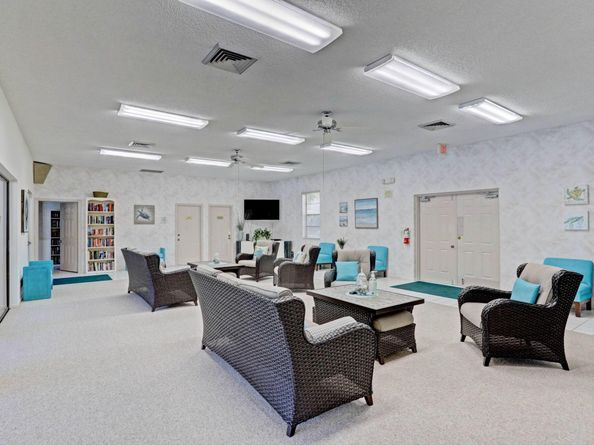 3516 Whitehall Drive 101, West Palm Beach FL 33401