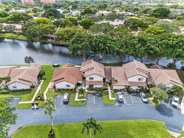 660 Deer Creek Edgewater Drive, Deerfield Beach FL 33442