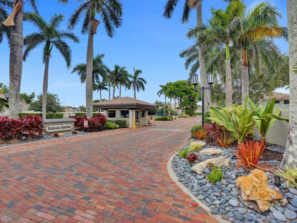 612 Admirals Way, Delray Beach FL 33483