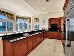 612 Admirals Way, Delray Beach FL 33483