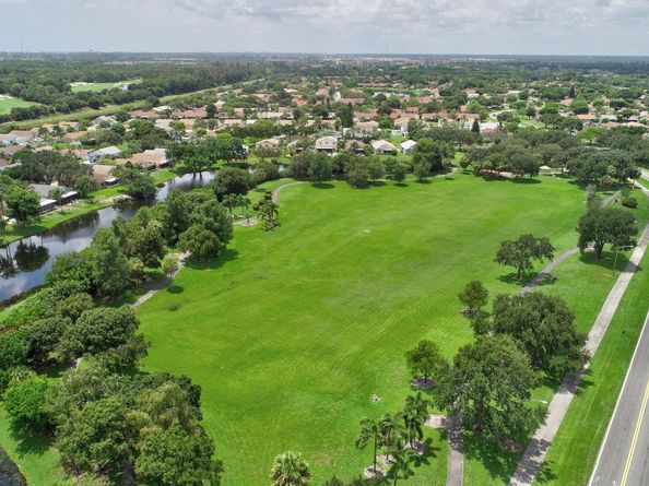 20 Camden Lane, Boynton Beach FL 33426