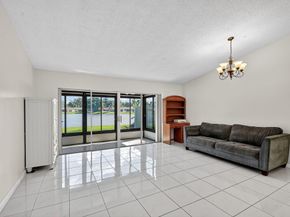 20 Camden Lane, Boynton Beach FL 33426