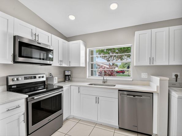 20 Camden Lane, Boynton Beach FL 33426