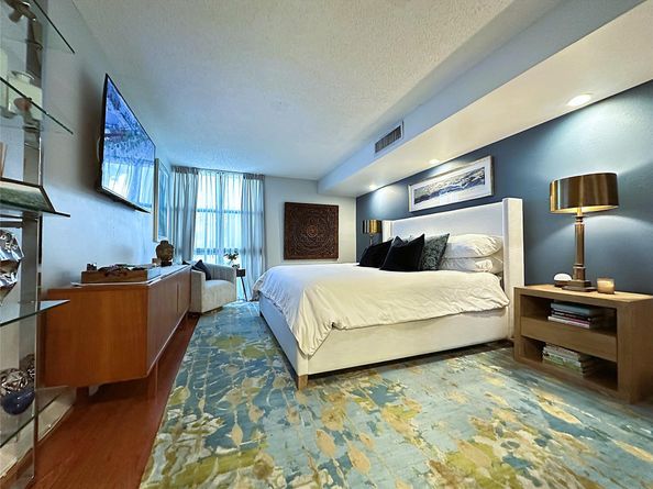 1350 River Reach Dr 116, Fort Lauderdale FL 33315