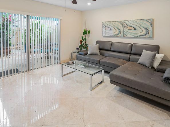 811 W Oakland Park Blvd F4, Wilton Manors FL 33311