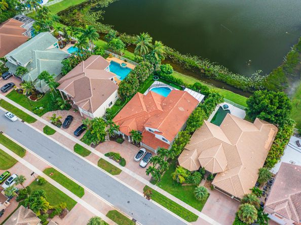 11804 Osprey Pointe Circle, Wellington FL 33449