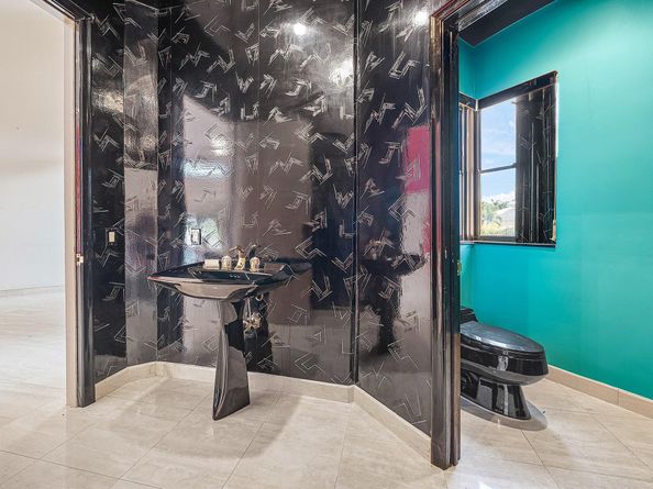 4952 Bocaire Boulevard, Boca Raton FL 33487