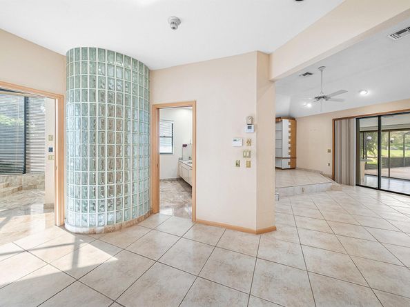 4952 Bocaire Boulevard, Boca Raton FL 33487