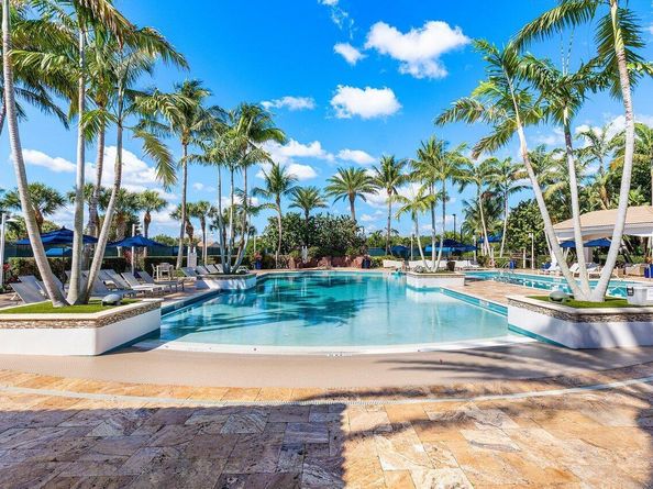 4952 Bocaire Boulevard, Boca Raton FL 33487