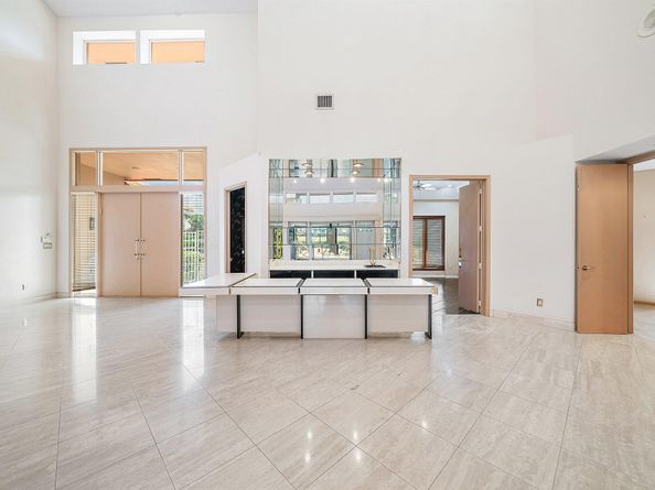 4952 Bocaire Boulevard, Boca Raton FL 33487