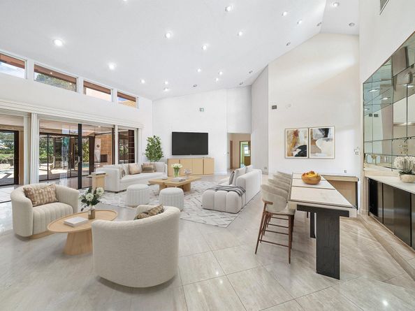 4952 Bocaire Boulevard, Boca Raton FL 33487