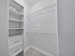 533 NE 3rd Ave 221, Fort Lauderdale FL 33301