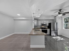 533 NE 3rd Ave 221, Fort Lauderdale FL 33301