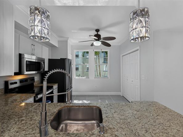 533 NE 3rd Ave 221, Fort Lauderdale FL 33301