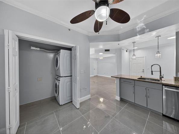 533 NE 3rd Ave 221, Fort Lauderdale FL 33301