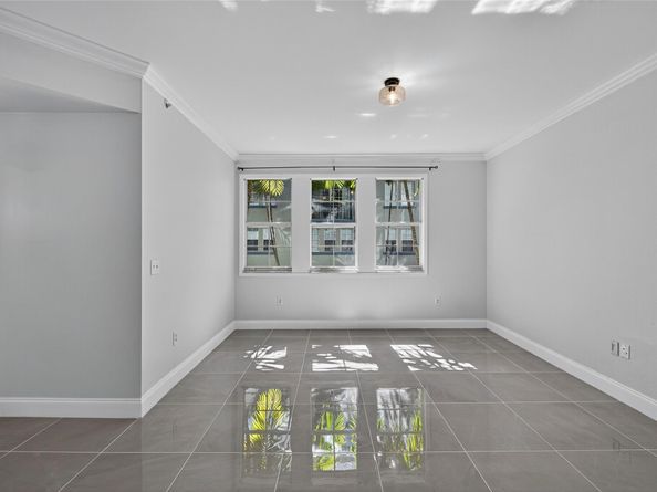 533 NE 3rd Ave 221, Fort Lauderdale FL 33301