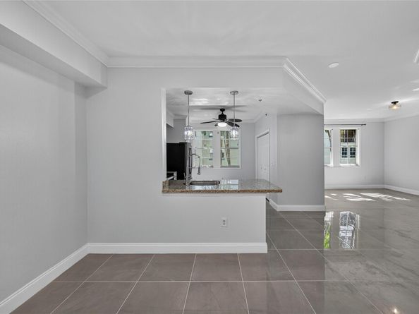 533 NE 3rd Ave 221, Fort Lauderdale FL 33301