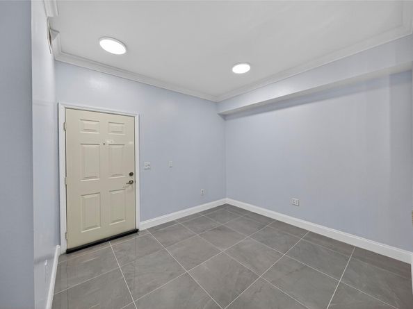 533 NE 3rd Ave 221, Fort Lauderdale FL 33301