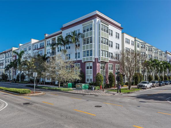 533 NE 3rd Ave 221, Fort Lauderdale FL 33301