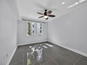 533 NE 3rd Ave 221, Fort Lauderdale FL 33301