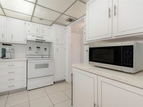 1300 Saint Charles Pl # L20 Pembroke Pines L20, Pembroke Pines FL 33026