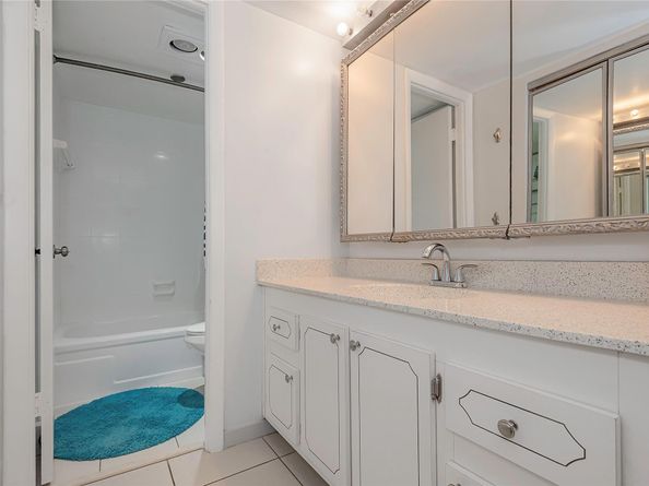 1300 Saint Charles Pl # L20 Pembroke Pines L20, Pembroke Pines FL 33026