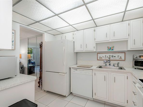 1300 Saint Charles Pl # L20 Pembroke Pines L20, Pembroke Pines FL 33026