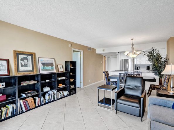 1800 N Andrews Avenue 12B, Fort Lauderdale FL 33311