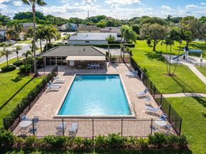 6353 Lansdowne Circle, Boynton Beach FL 33472