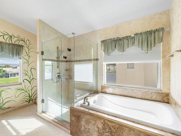 6353 Lansdowne Circle, Boynton Beach FL 33472