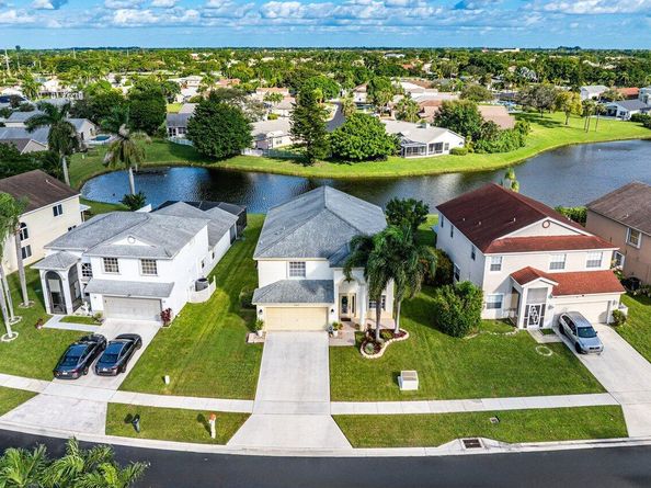 6353 Lansdowne Circle, Boynton Beach FL 33472