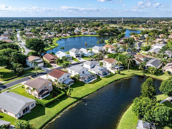 6353 Lansdowne Circle, Boynton Beach FL 33472
