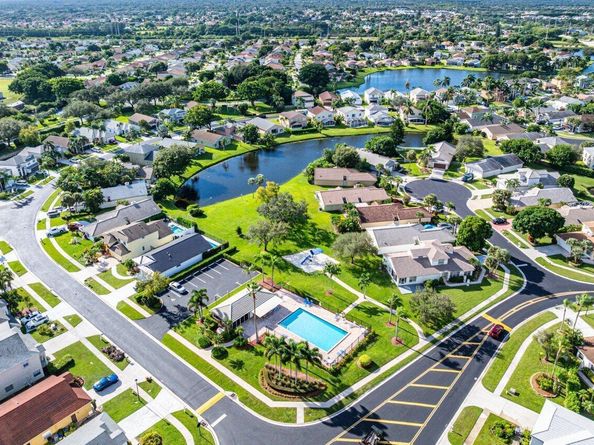 6353 Lansdowne Circle, Boynton Beach FL 33472