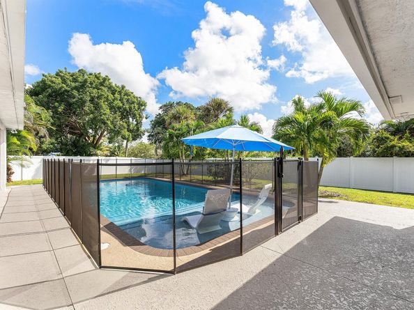 6738 S Grande Drive, Boca Raton FL 33433