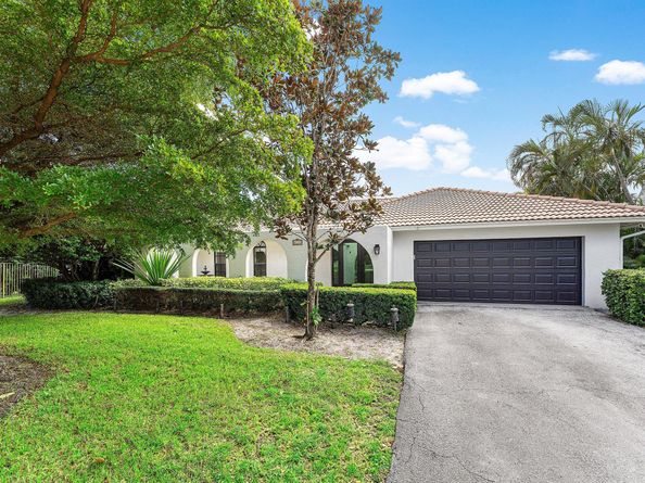 6738 S Grande Drive, Boca Raton FL 33433