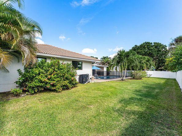 6738 S Grande Drive, Boca Raton FL 33433