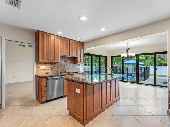 6738 S Grande Drive, Boca Raton FL 33433