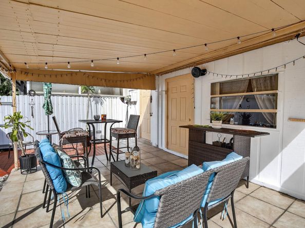 1935 SW 67th Ter, North Lauderdale FL 33068