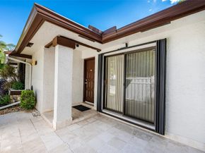 3272 Carambola Cir 3272, Coconut Creek FL 33066