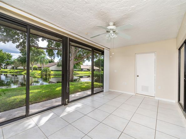 3272 Carambola Cir 3272, Coconut Creek FL 33066